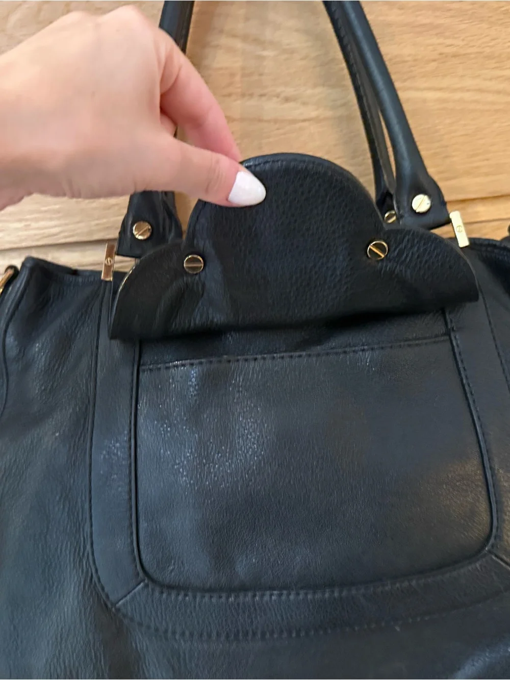 Tory Burch Amanda Hobo Bag Black Pebbled Leather Gold Logo Tote Handbag